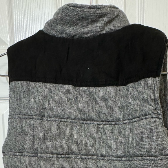 Nice Retro Gray & Black Snap Up Women’s Juniors L or XS Sherpa Vest Jacket - Picture 5 of 7